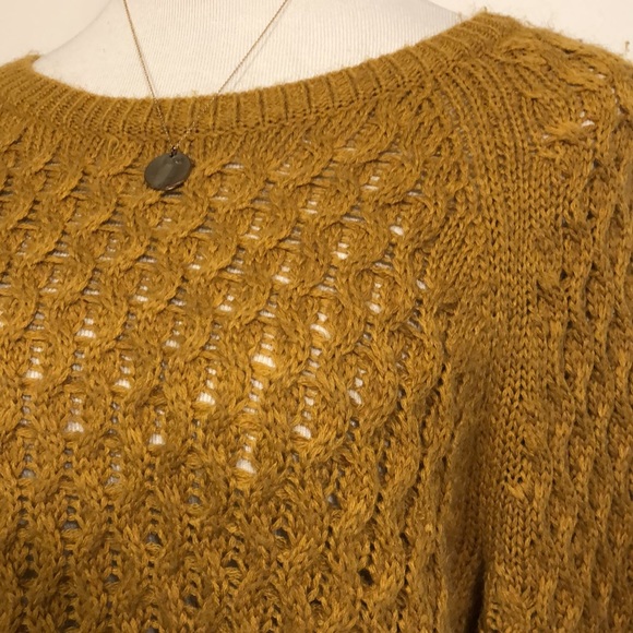 H&M Mustard Yellow Crewneck Cable Knit Sweater-Size Medium - Picture 3 of 8
